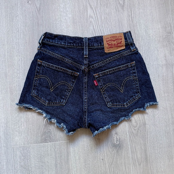 Levi's 501® Original Fit High Rise Shorts - Picture 2 of 2
